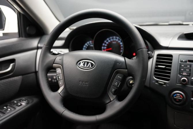 Kia Magentis II Рестайлинг с пробегом 2009 года, цена 840 000 рублей, 222254 км, седан, Автокод Объявления