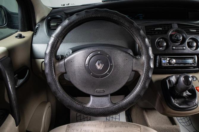 Renault Scenic II Рестайлинг с пробегом 2006 года, цена 429 000 рублей, 316000 км, компактвэн, Автокод Объявления