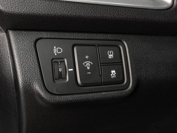 Hyundai Solaris II с пробегом 2017 года, цена 1 399 000 рублей, 84547 км, седан, Автокод Объявления
