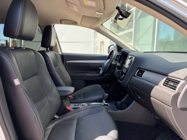 Mitsubishi Outlander III Рестайлинг 2 с пробегом 2015 года, цена 1 745 000 рублей, 110000 км, внедорожник, Автокод Объявления