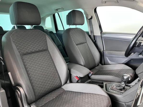 Volkswagen Tiguan II с пробегом 2019 года, цена 2 390 000 рублей, 128707 км, внедорожник, Автокод Объявления