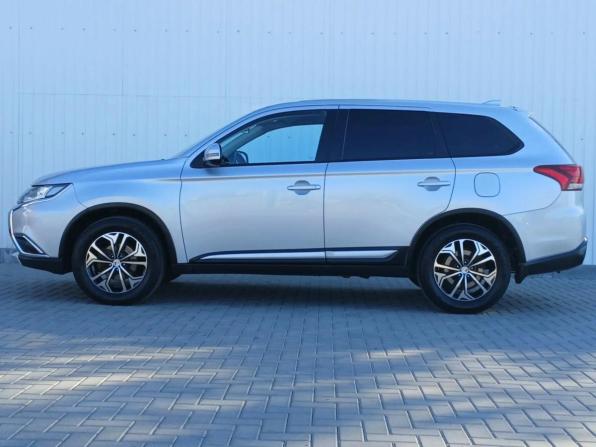Mitsubishi Outlander III Рестайлинг 2 с пробегом 2017 года, цена 1 849 000 рублей, 171026 км, внедорожник, Автокод Объявления