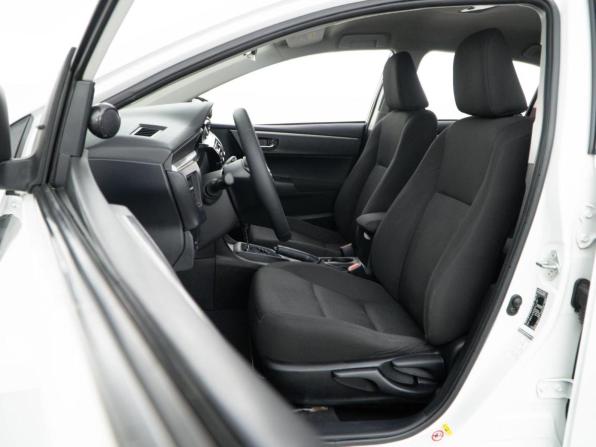 Toyota Corolla XI (E160 E170 E180) с пробегом 2013 года, цена 1 419 000 рублей, 232980 км, седан, Автокод Объявления