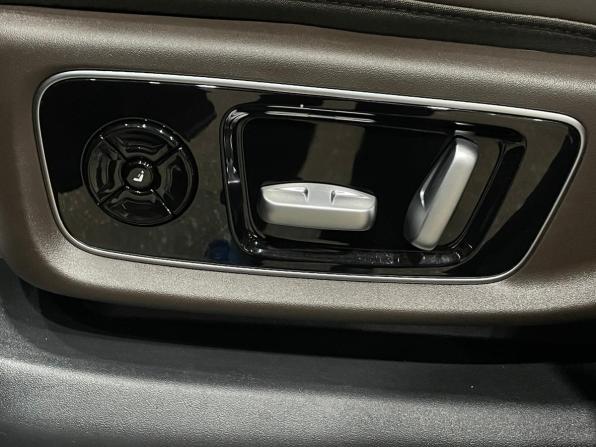 Li Auto (Lixiang) L8 I с пробегом 2023 года, цена 6 200 000 рублей, 38200 км, внедорожник, Автокод Объявления