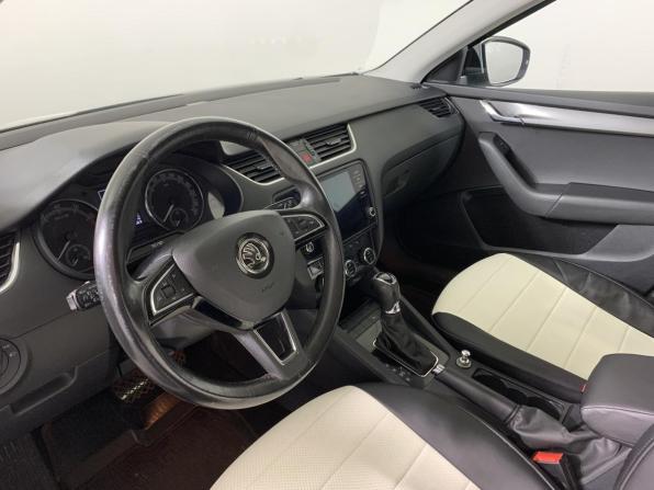 Skoda Octavia III (A7) Рестайлинг с пробегом 2019 года, цена 1 146 000 рублей, 279442 км, лифтбек, Автокод Объявления
