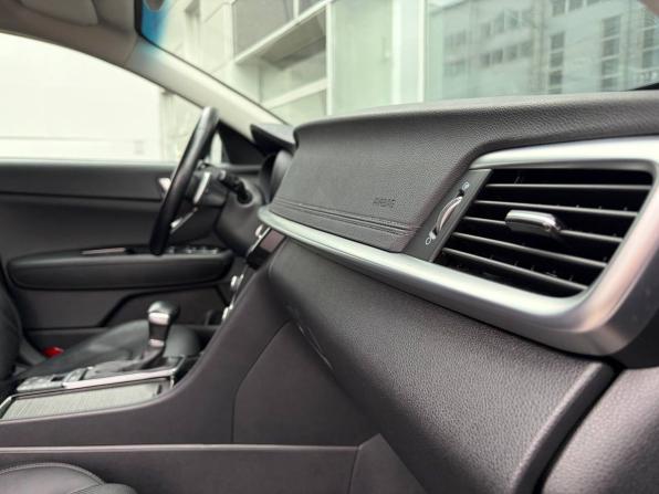 Kia Optima IV Рестайлинг с пробегом 2019 года, цена 2 055 000 рублей, 42362 км, седан, Автокод Объявления