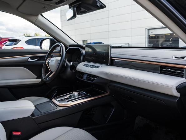 Haval Jolion I Рестайлинг с пробегом 2024 года, цена 2 438 000 рублей, 37460 км, внедорожник, Автокод Объявления