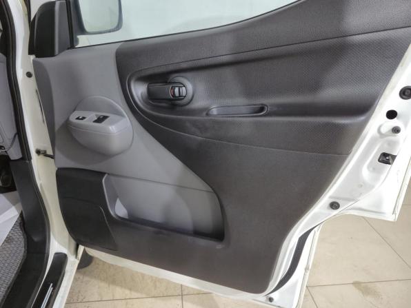 Nissan NV200 с пробегом 2016 года, цена 1 075 000 рублей, 194376 км, фургон, Автокод Объявления