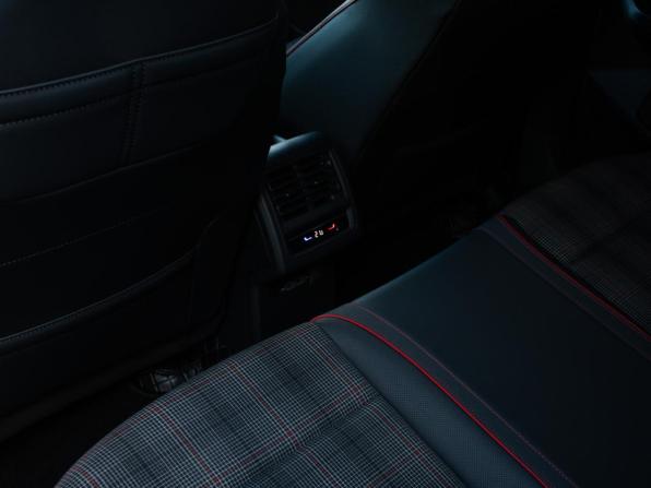Volkswagen Golf GTI VIII с пробегом 2021 года, цена 3 528 000 рублей, 80182 км, хэтчбек, Автокод Объявления