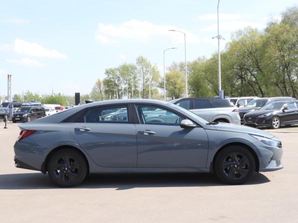 Hyundai Elantra VII (CN7) с пробегом 2022 года, цена 2 190 000 рублей, 38796 км, седан, Автокод Объявления