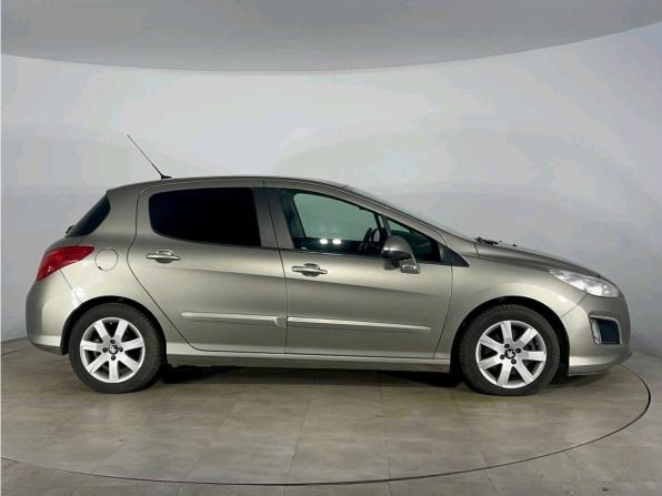 Peugeot 308 I Рестайлинг с пробегом 2013 года, цена 800 000 рублей, 98000 км, хэтчбек, Автокод Объявления
