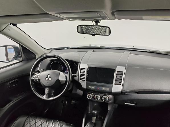 Mitsubishi Outlander II Рестайлинг с пробегом 2010 года, цена 949 000 рублей, 196792 км, внедорожник, Автокод Объявления