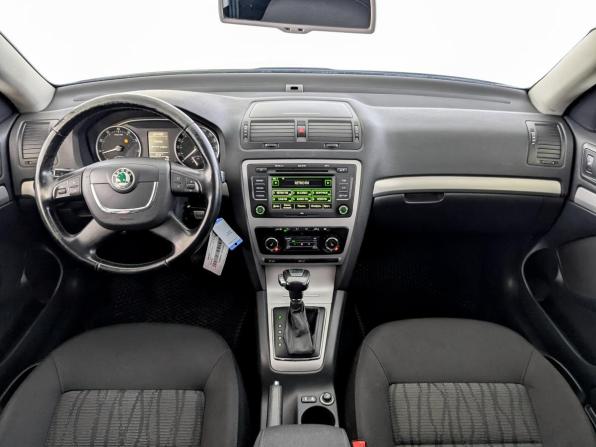 Skoda Octavia II (A5) Рестайлинг с пробегом 2012 года, цена 1 000 000 рублей, 125854 км, универсал, Автокод Объявления