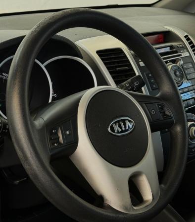 Kia Venga I с пробегом 2012 года, цена 1 030 000 рублей, 146018 км, минивэн, Автокод Объявления