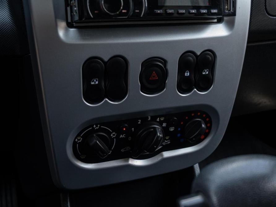 Renault Sandero I Краснодар  - изображение 12