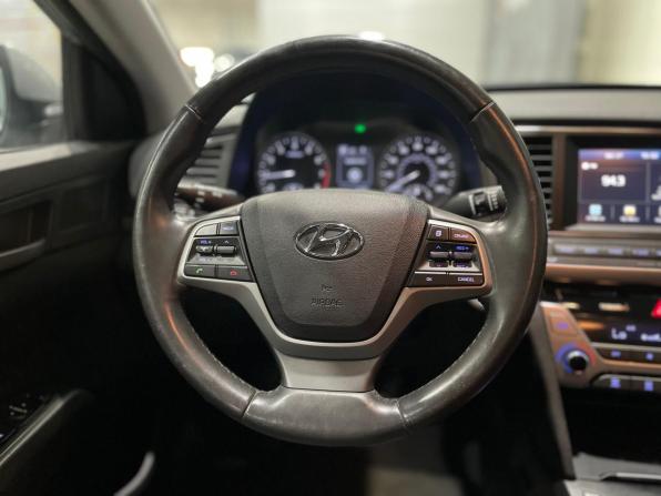 Hyundai Elantra VI (AD) с пробегом 2017 года, цена 1 495 000 рублей, 88847 км, седан, Автокод Объявления
