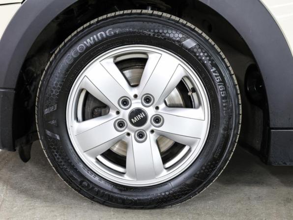 Mini Hatch III (F55/F56) с пробегом 2016 года, цена 1 399 000 рублей, 139000 км, хэтчбек, Автокод Объявления