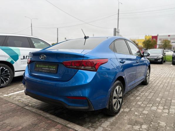 Hyundai Solaris II с пробегом 2017 года, цена 1 099 000 рублей, 118731 км, седан, Автокод Объявления
