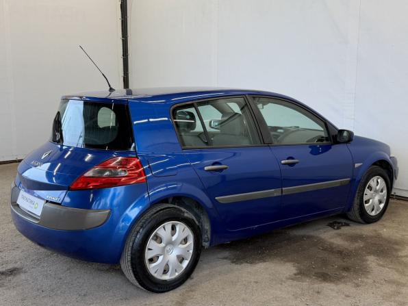 Renault Megane II Рестайлинг с пробегом 2006 года, цена 325 000 рублей, 181250 км, хэтчбек, Автокод Объявления