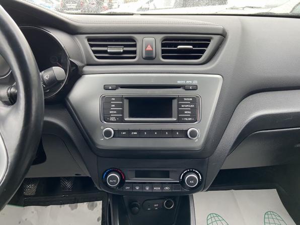 Kia Rio III Рестайлинг с пробегом 2016 года, цена 1 075 000 рублей, 44085 км, седан, Автокод Объявления