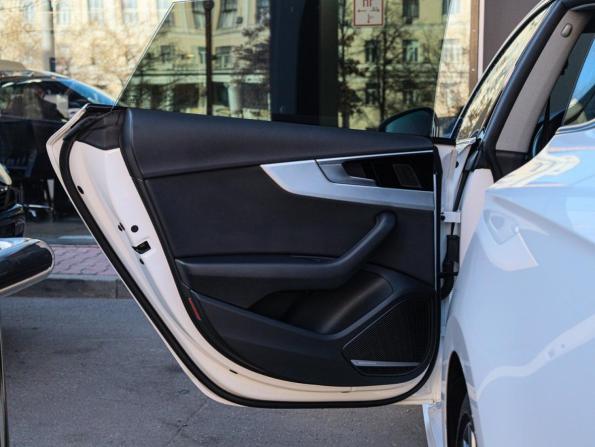 Audi A5 II (F5) Рестайлинг с пробегом 2021 года, цена 4 350 000 рублей, 72013 км, лифтбек, Автокод Объявления