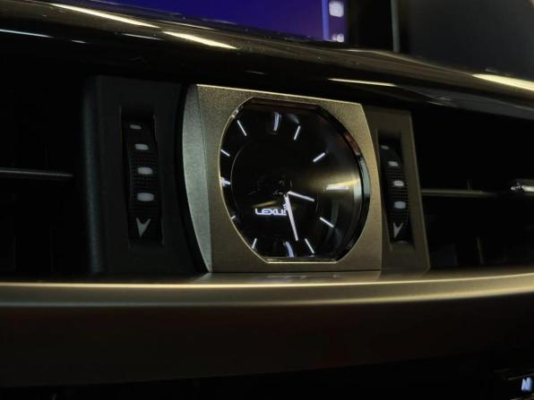 Lexus LX III Рестайлинг 2 с пробегом 2018 года, цена 10 697 000 рублей, 83204 км, внедорожник, Автокод Объявления