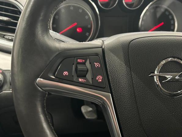 Opel Mokka I с пробегом 2014 года, цена 919 000 рублей, 101597 км, внедорожник, Автокод Объявления