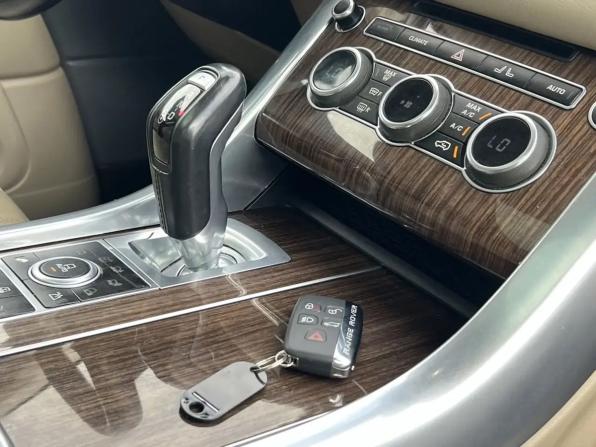 Land Rover Range Rover Sport II с пробегом 2015 года, цена 2 898 000 рублей, 139995 км, внедорожник, Автокод Объявления