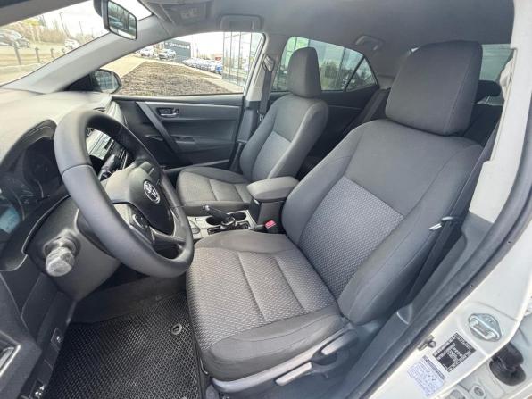 Toyota Corolla XI (E160 E170 E180) с пробегом 2013 года, цена 900 000 рублей, 152000 км, седан, Автокод Объявления