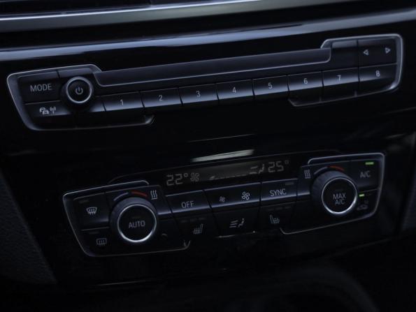 BMW X1 II (F48) Рестайлинг с пробегом 2019 года, цена 3 200 000 рублей, 107847 км, внедорожник, Автокод Объявления