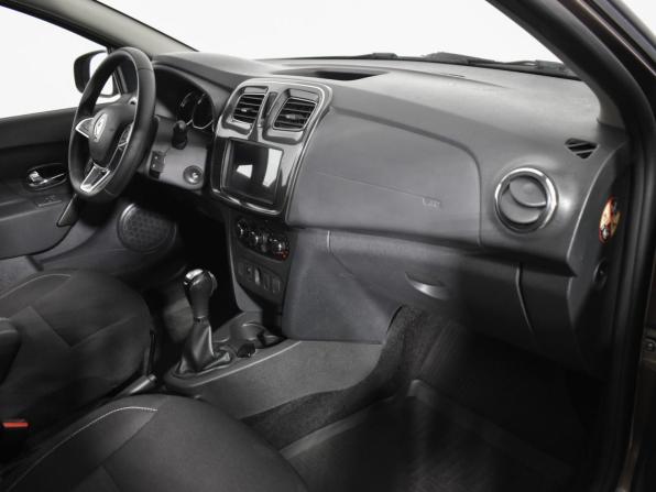 Renault Sandero II Рестайлинг с пробегом 2019 года, цена 1 210 000 рублей, 57936 км, хэтчбек, Автокод Объявления