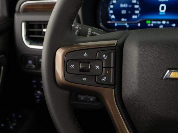 Chevrolet Suburban XII с пробегом 2023 года, цена 13 996 900 рублей, 43 км, внедорожник, Автокод Объявления