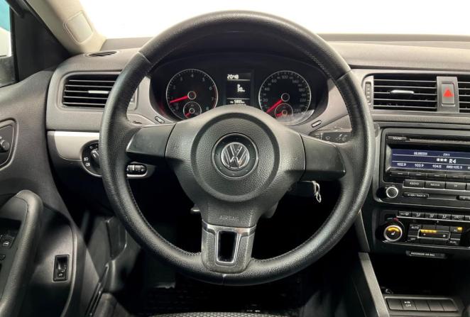 Volkswagen Jetta V с пробегом 2011 года, цена 650 000 рублей, 240000 км, седан, Автокод Объявления