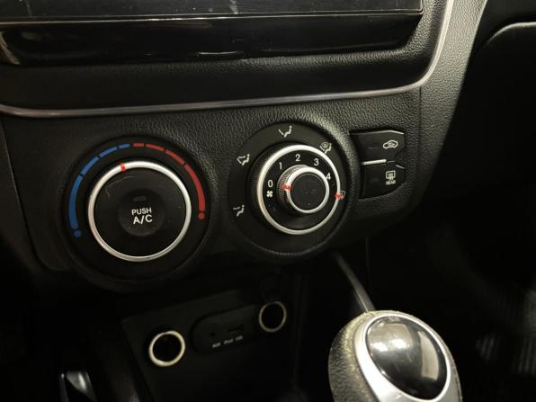 Kia Rio III с пробегом 2015 года, цена 820 000 рублей, 261162 км, хэтчбек, Автокод Объявления