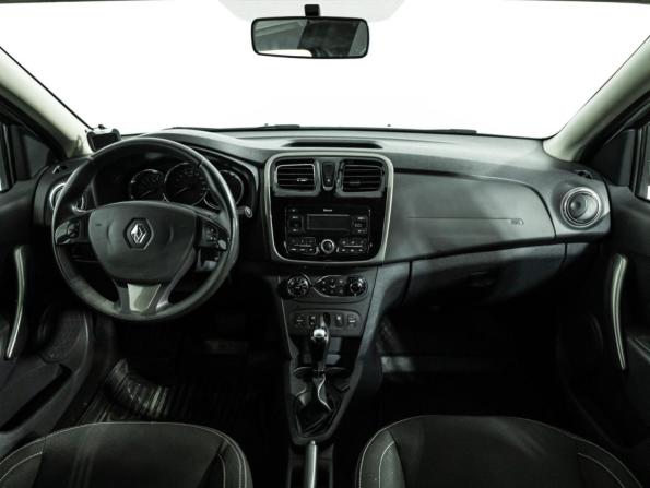 Renault Sandero II с пробегом 2017 года, цена 899 585 рублей, 107763 км, хэтчбек, Автокод Объявления