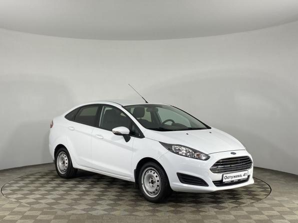 Ford Fiesta Mk6 Рестайлинг с пробегом 2016 года, цена 850 000 рублей, 93061 км, седан, Автокод Объявления