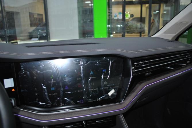 Volkswagen Touareg III Рестайлинг с пробегом 2025 года, цена 8 490 000 рублей, 10 км, внедорожник, Автокод Объявления