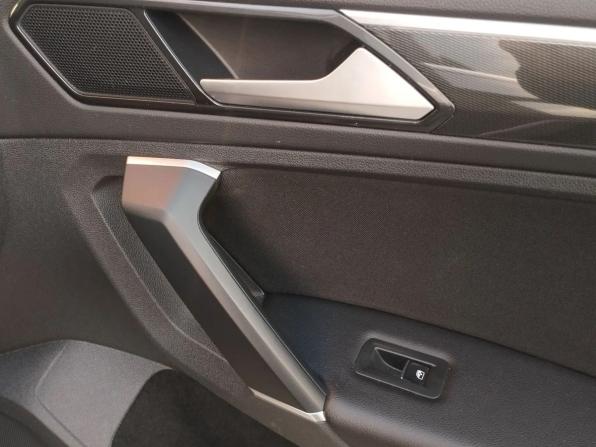 Volkswagen Tiguan II с пробегом 2017 года, цена 2 740 000 рублей, 130522 км, внедорожник, Автокод Объявления