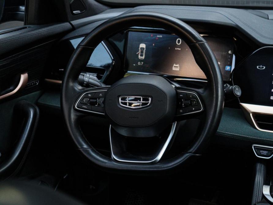 Geely Monjaro I Москва  - изображение 12