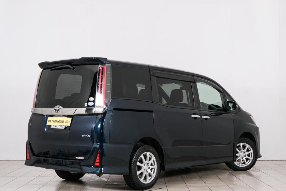 Toyota Noah III (R80) Рестайлинг Красноярск  - изображение 7