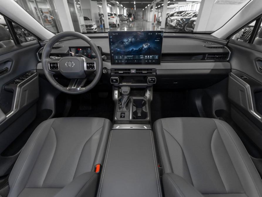 Toyota RAV4 VI (XA60) Москва  - изображение 8