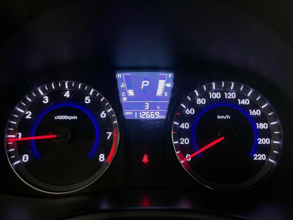 Hyundai Solaris I с пробегом 2013 года, цена 636 000 рублей, 112669 км, седан, Автокод Объявления
