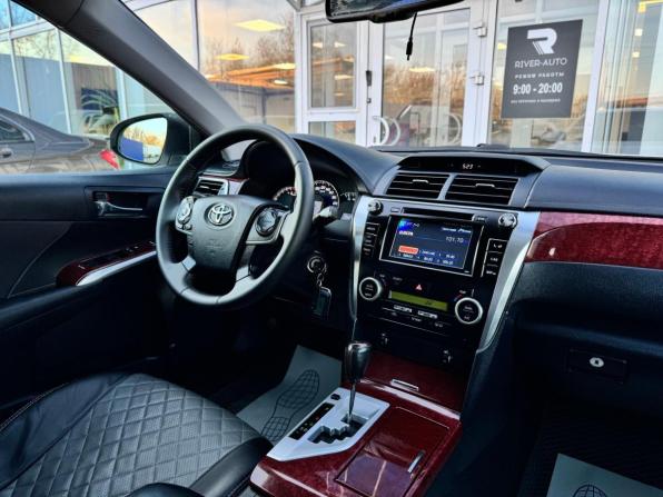 Toyota Camry VII (XV50) с пробегом 2013 года, цена 1 550 000 рублей, 135234 км, седан, Автокод Объявления