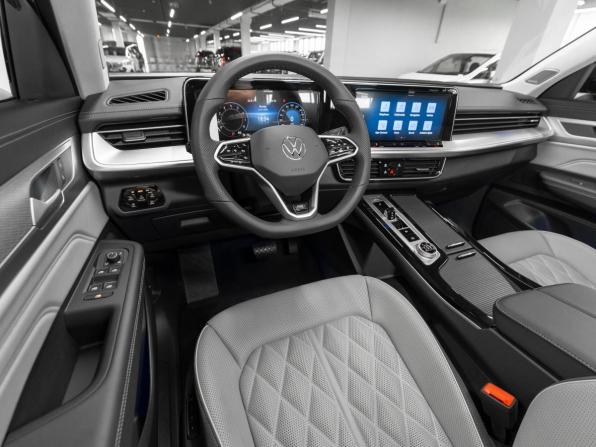 Volkswagen Tavendor I с пробегом 2026 года, цена 5 900 000 рублей, 50 км, внедорожник, Автокод Объявления