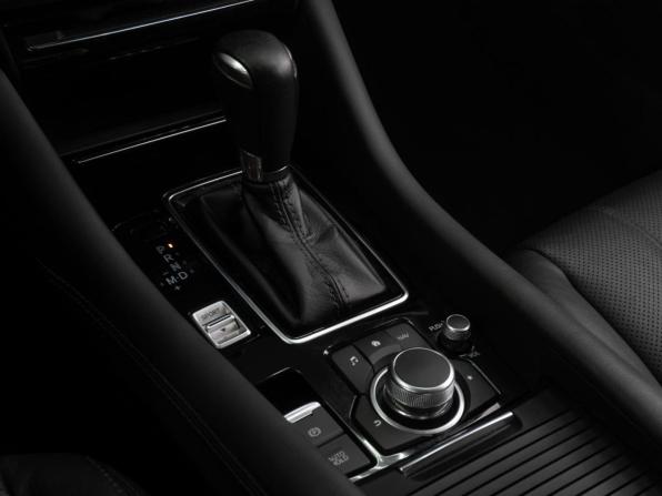 Mazda 6 III (GJ) Рестайлинг 2 с пробегом 2021 года, цена 2 449 000 рублей, 85856 км, седан, Автокод Объявления