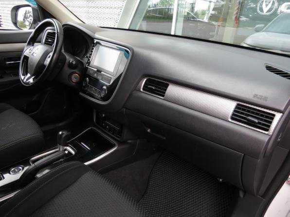 Mitsubishi Outlander III Рестайлинг 2 с пробегом 2017 года, цена 1 470 000 рублей, 209142 км, внедорожник, Автокод Объявления