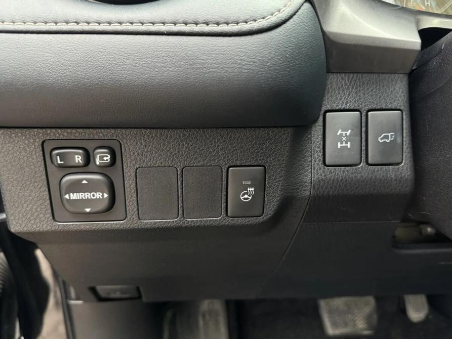 Toyota RAV4 IV (XA40) Рестайлинг Екатеринбург  - изображение 13