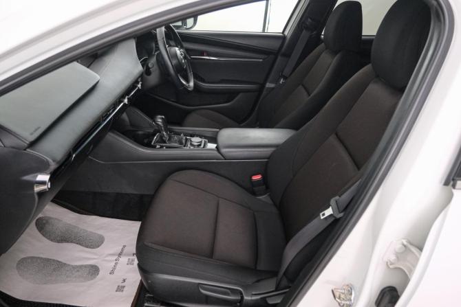 Mazda 3 IV (BP) с пробегом 2019 года, цена 1 799 000 рублей, 86000 км, хэтчбек, Автокод Объявления