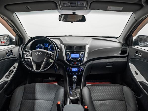 Hyundai Solaris I с пробегом 2012 года, цена 940 000 рублей, 135796 км, хэтчбек, Автокод Объявления
