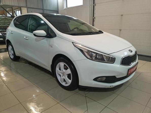Kia Ceed II с пробегом 2012 года, цена 829 000 рублей, 142000 км, хэтчбек, Автокод Объявления